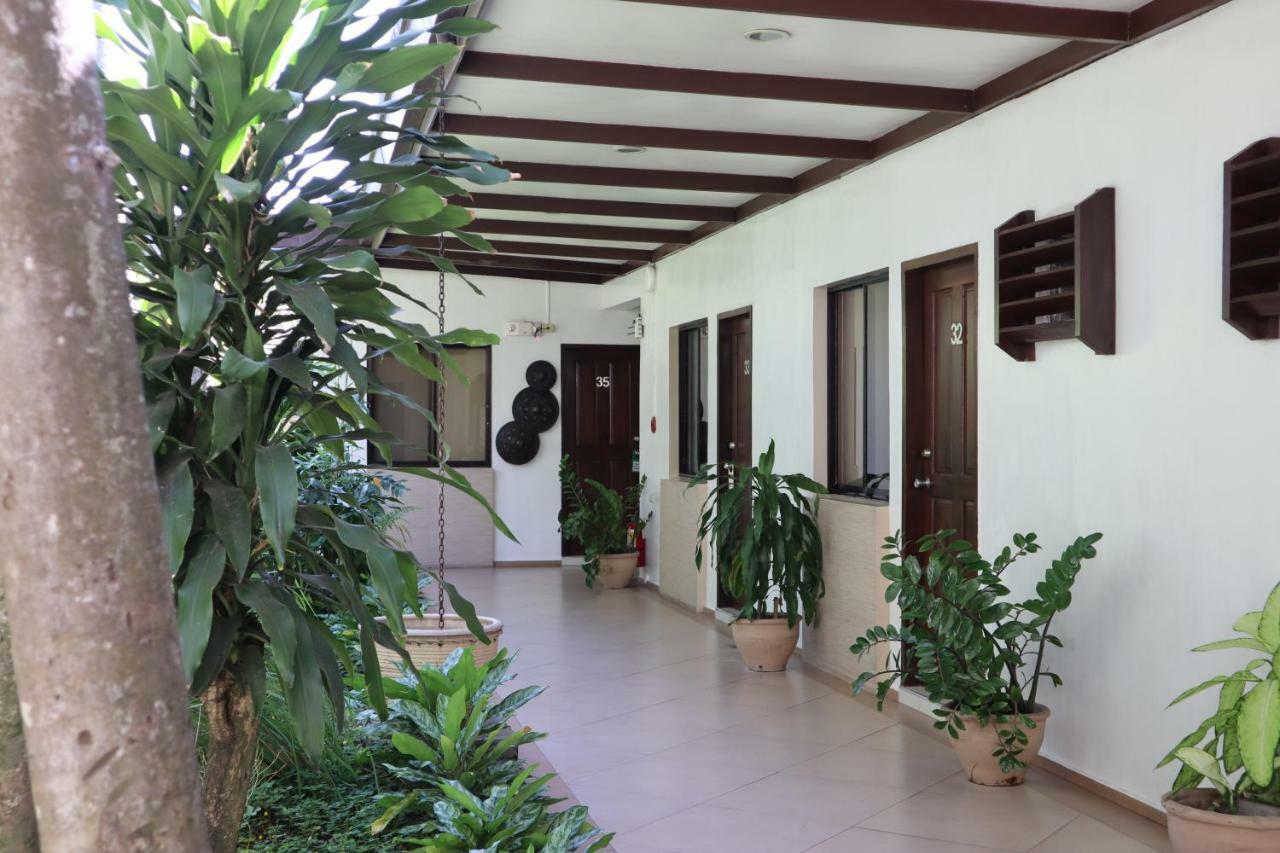 Domicilio Lorenzo Davao Exterior photo